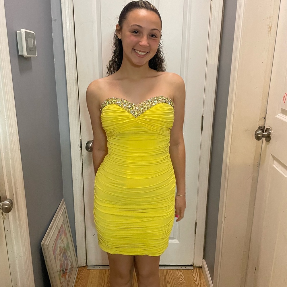 Elegant Yellow Strapless Dress